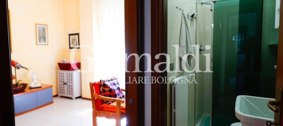 5 rooms Apartment in San Lazzaro di Savena, Italy No. 183133 31