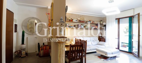 5 rooms Apartment in San Lazzaro di Savena, Italy No. 183133 2