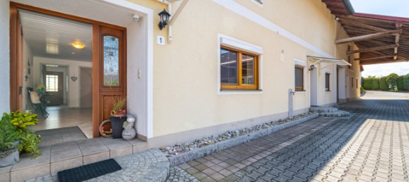 Edificio de 6 habitaciónes en Erding, Germany No. 285508 4