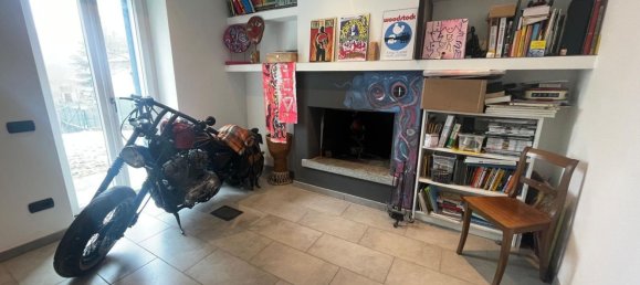 5 rooms House in Alta Valle Intelvi, Italy No. 299318 4