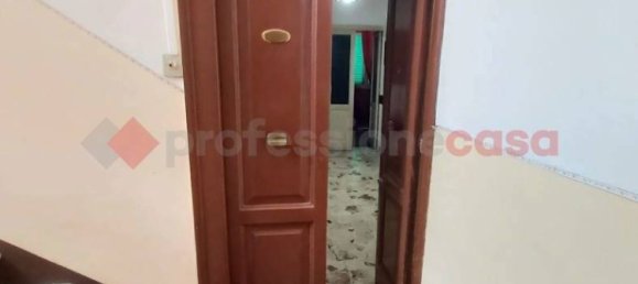 3 rooms Apartment in Messina, Italy No. 321048 6