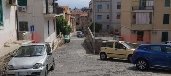 3 rooms Apartment in Messina, Italy No. 321048 3