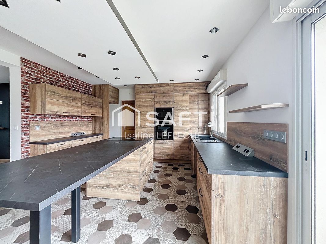 4 غرف نوم منزل في Peronne, France رقم 73350