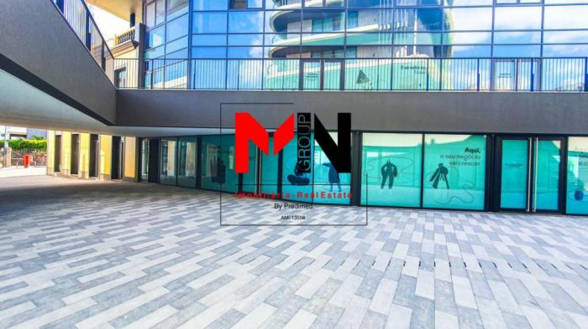 68m² Shop in Funchal, Portugal No. 1813