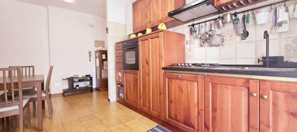 3 rooms Apartment in Rimini, Italy No. 39375 6