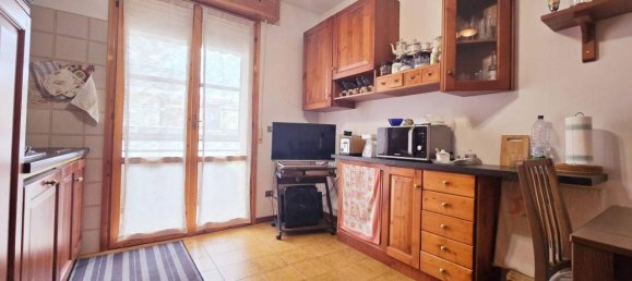 3 rooms Apartment in Rimini, Italy No. 39375 7