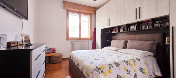 3 rooms Apartment in Rimini, Italy No. 39375 19