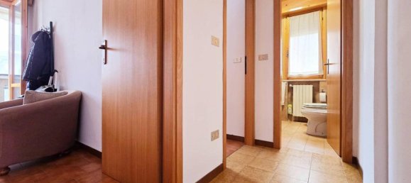 3 rooms Apartment in Rimini, Italy No. 39375 12