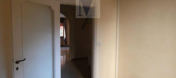 5 rooms Apartment in Padua, Italy No. 28263 6