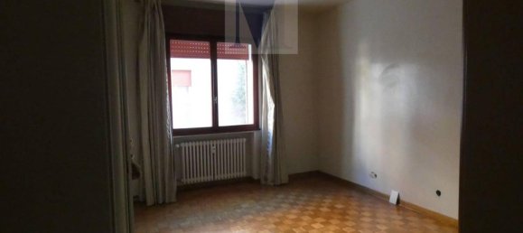 5 rooms Apartment in Padua, Italy No. 28263 11
