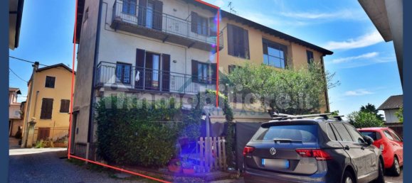 Casa de 3 dormitorios en Carnago, Italy No. 307523 28