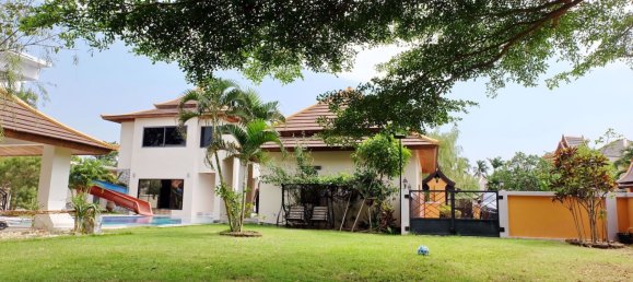 7 bedrooms Cafe / restaurant in Pattaya, Thailand No. 4894 7