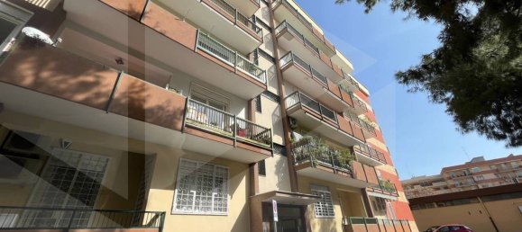 Квартира с 2 спальнями в Бари, Италия № 29071 22