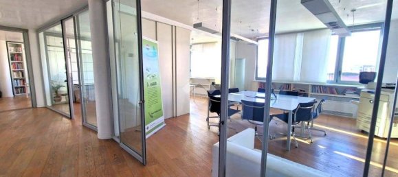 240m² Office in Treviso, Italy No. 194355 8