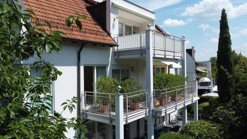 Apartamento de 4 habitaciónes en Stuttgart, Germany No. 366456