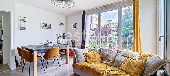 2 bedrooms Apartment in Saint-Cyr-l'Ecole, France No. 279582 2