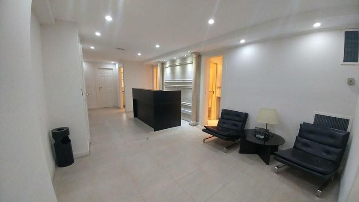 90m² Office in Buenos Aires, Argentina No. 104923