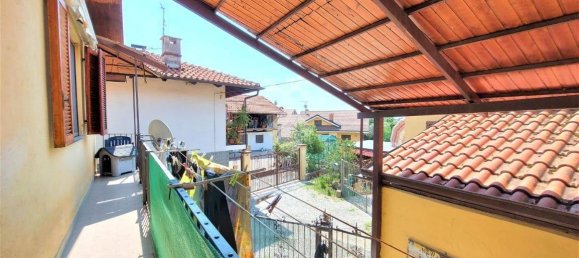 2 bedrooms House in Cumiana, Italy No. 207146 5
