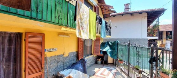 2 bedrooms House in Cumiana, Italy No. 207146 4