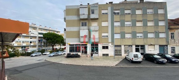  Land in Lisbon, Portugal No. 92507 8