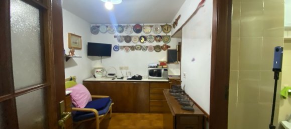 2 bedrooms Apartment in Naples, Italy No. 135839 4