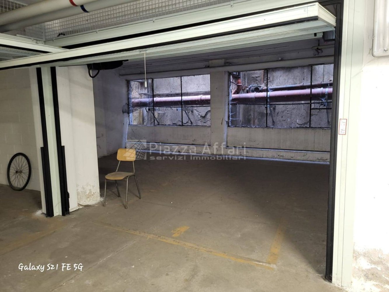 36m² Garage in Reggio Emilia, Italy No. 399839