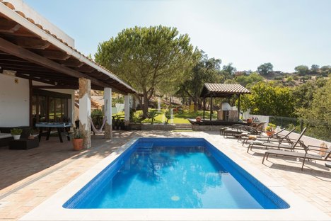 Дом с 4 спальнями в Санта Катарина да Фонте ду Бишпу, Португалия № 154487