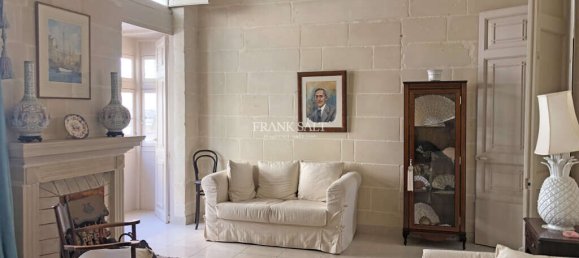 4 bedrooms Townhouse in Sliema, Malta No. 10331 15