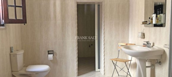 4 bedrooms Townhouse in Sliema, Malta No. 10331 10