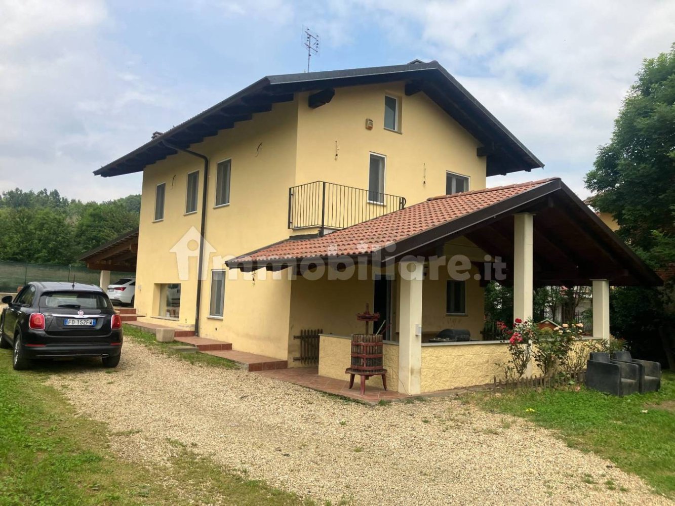 2 bedrooms Villa in Castellamonte, Italy No. 120039