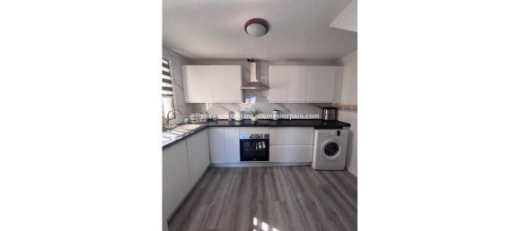 2 bedrooms Apartment in Alicante, Spain No. 261747 2