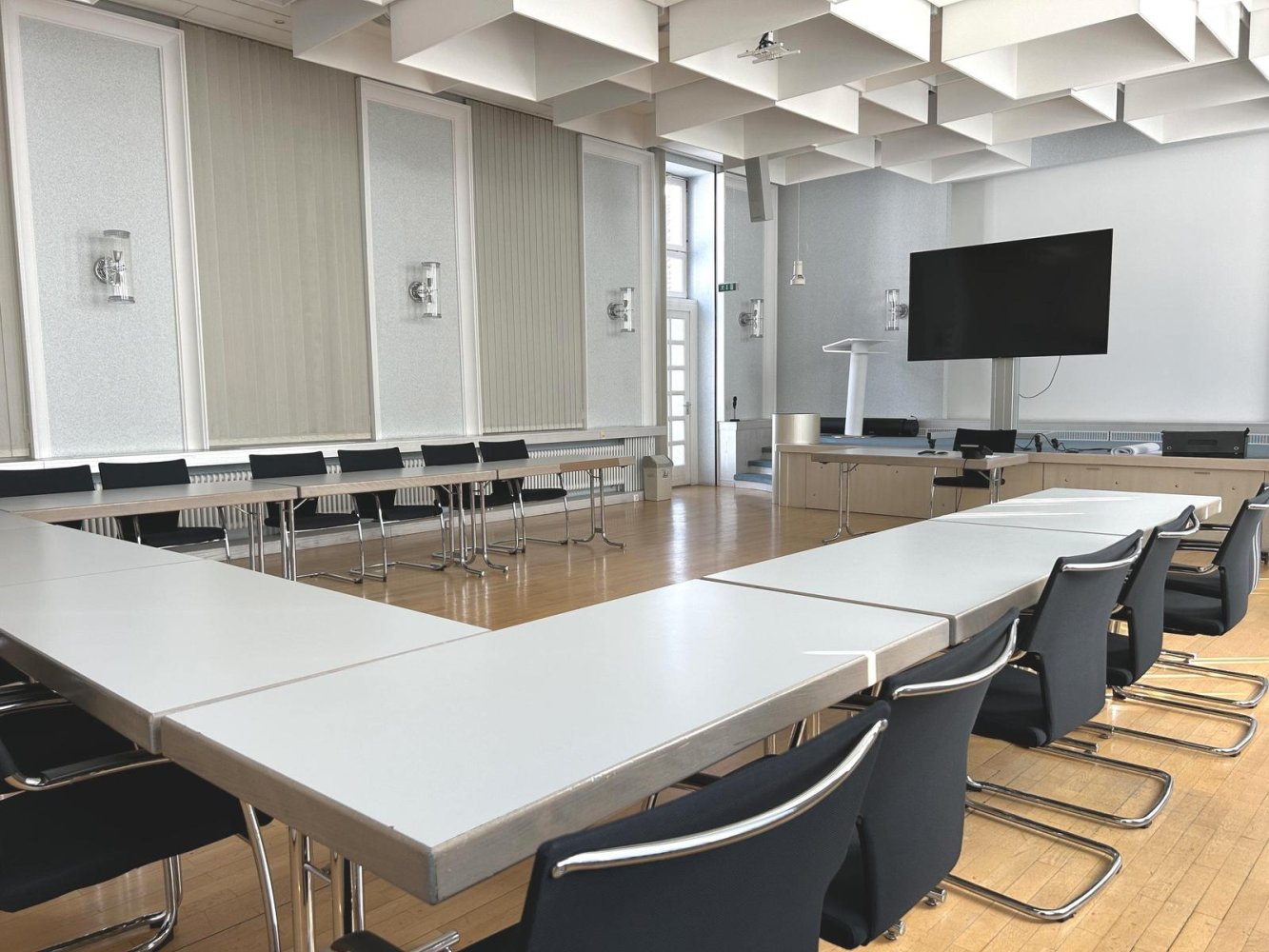 Коммерческая недвижимость 244м² в Гермерсхайм, Германия № 294695