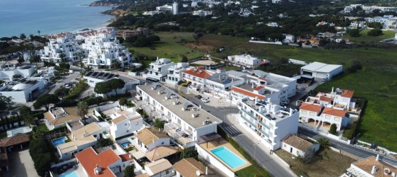  قطعة أرض في Albufeira, Portugal 111متر مربع رقم 113850 2