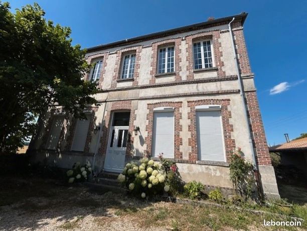 Casa T5 em Le Gault-Soigny, France N.º 313656