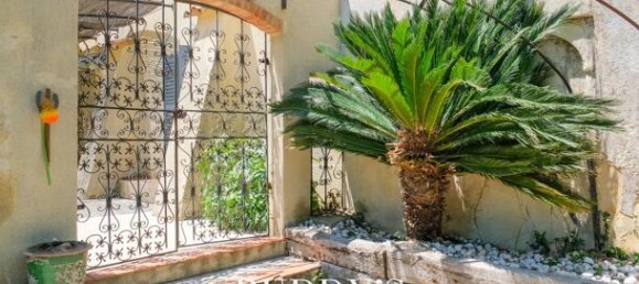 6 chambres Châteaux à Aubagne, France No. 299531 5