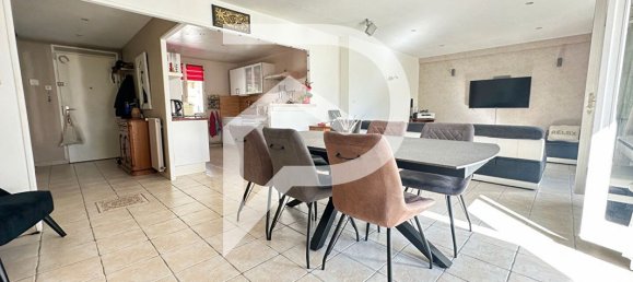 4 bedrooms House in Montluel, France No. 243752 3