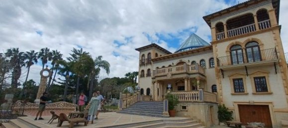 5 bedrooms Villa in Alicante, Spain No. 186416 13