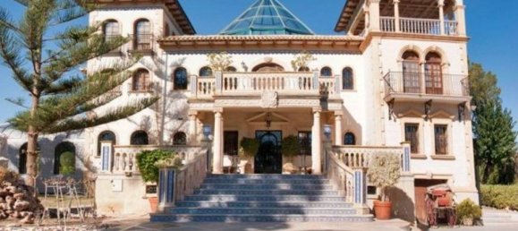 5 bedrooms Villa in Alicante, Spain No. 186416 8