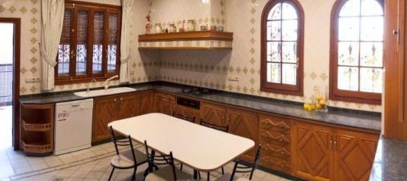 5 bedrooms Villa in Alicante, Spain No. 186416 21