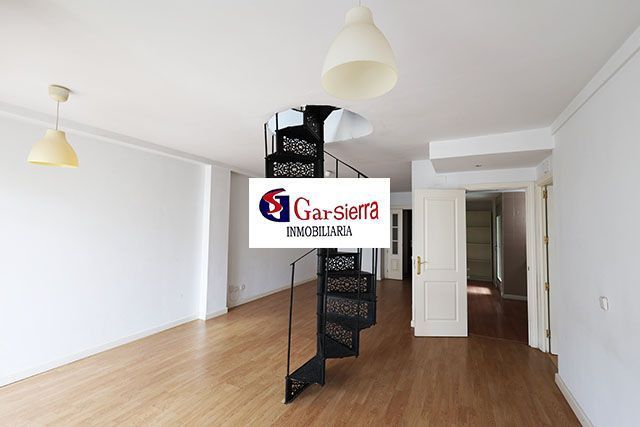 3 Schlafzimmer Doppelhaus in San Lorenzo de El Escorial, Spain, Nr. 246580