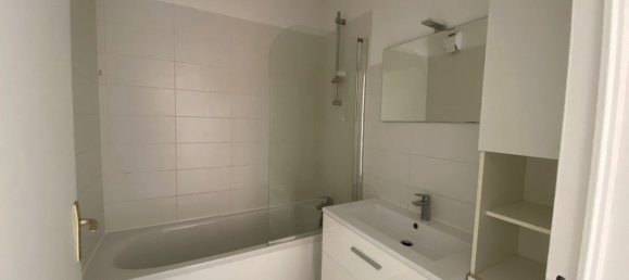 3 bedrooms Apartment in Chantilly, France No. 61710 8