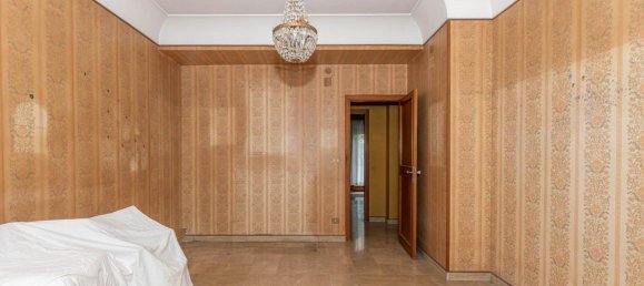 6 rooms Apartment in Palermo, Italy No. 127955 12