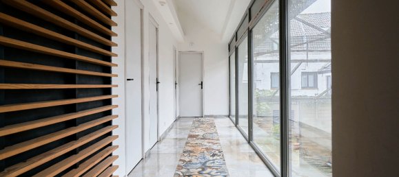 6 bedrooms Apartment in Roubaix, France No. 72962 3