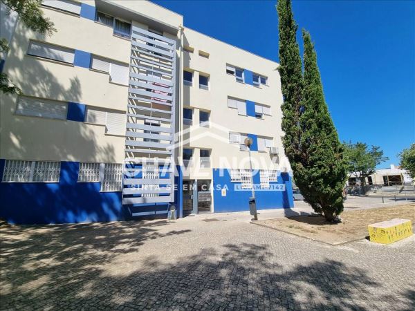 2 bedrooms Apartment in Cascais, Portugal No. 212411