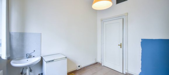 4 rooms Office in Turin, Italy No. 55429 30