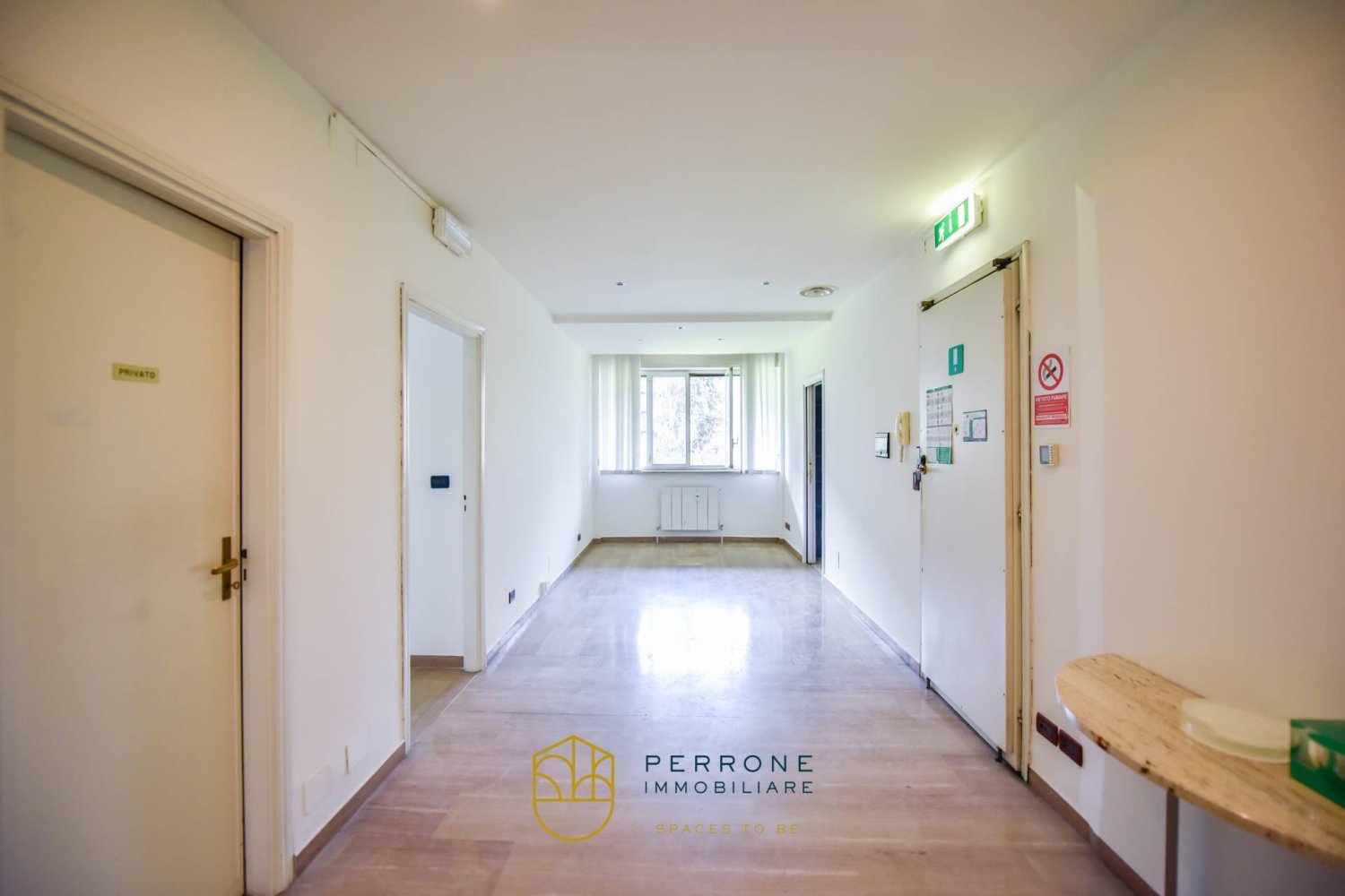 4 rooms Office in Turin, Italy No. 55429