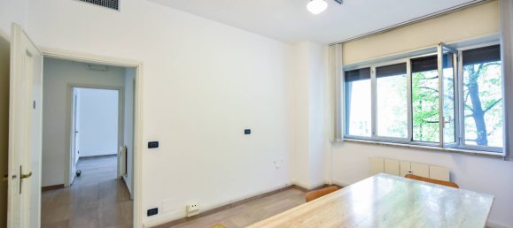 4 rooms Office in Turin, Italy No. 55429 25