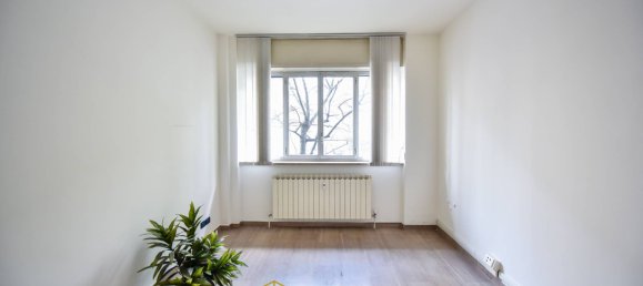 4 rooms Office in Turin, Italy No. 55429 20