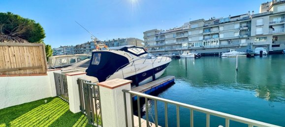 3 غرف نوم منزل في Empuriabrava, Spain رقم 83741 16