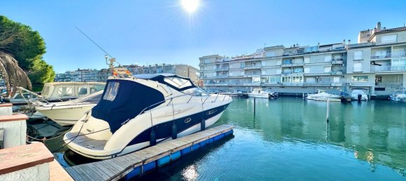 3 غرف نوم منزل في Empuriabrava, Spain رقم 83741 32